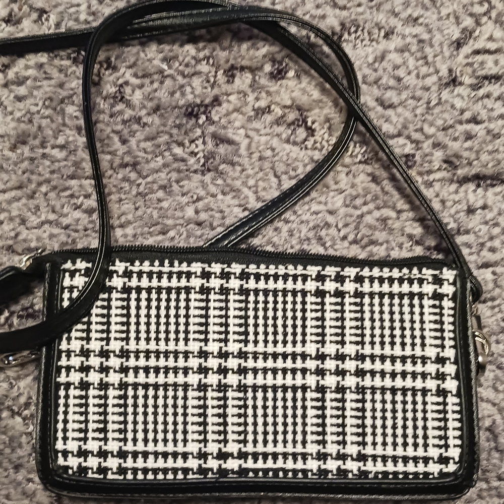 New houndstooth crossbody purse